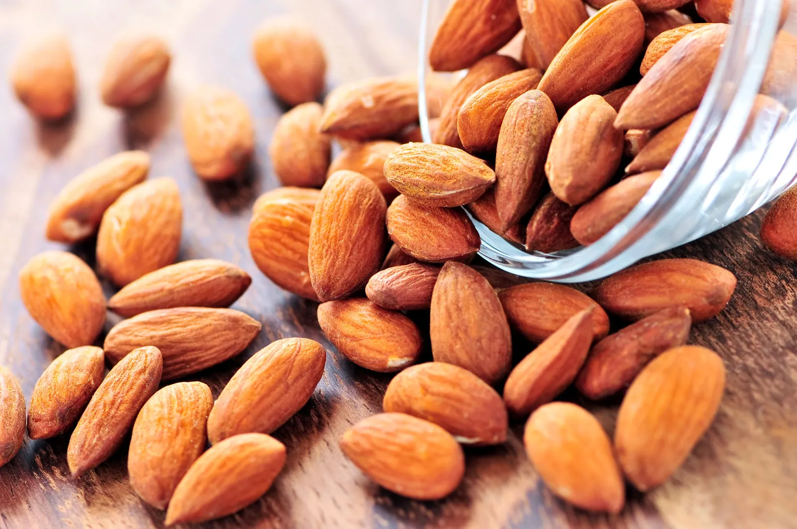 lgzs-real-e36c5dded896f1dcd5fa9184 Almond - Image 1